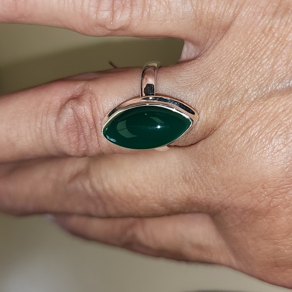 New Green onyx Sterling Silver Ring - Picture 7 of 7